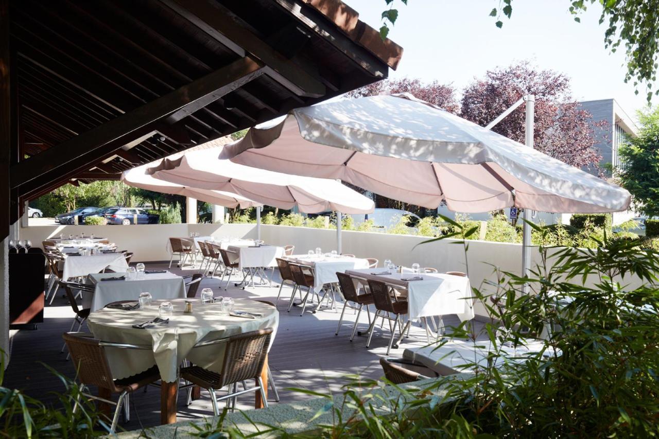 Logis Des Trois Massifs Hotel Claix  Exterior photo